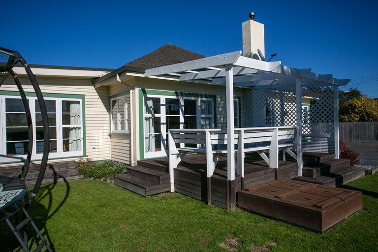 Photo of property in 125 Williams Street, Cambridge, 3434