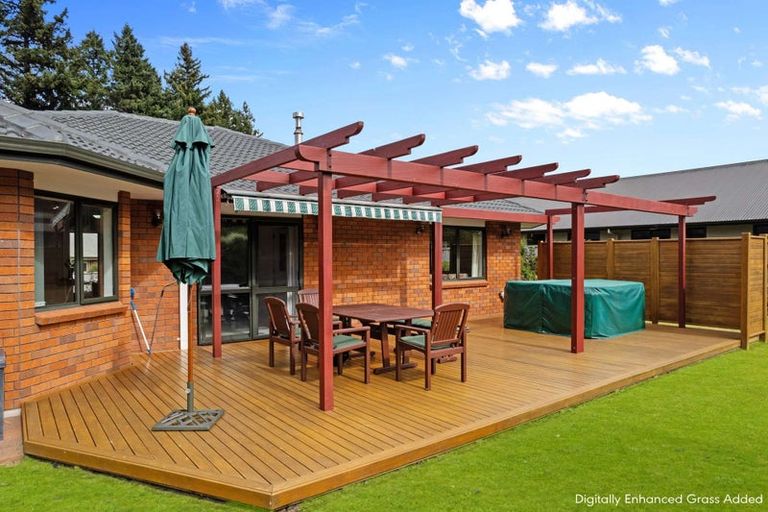 Photo of property in 36 Caulfield Place, Pukehangi, Rotorua, 3015