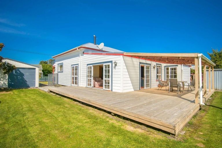 Photo of property in 112 Romilly Street, Westport, 7825