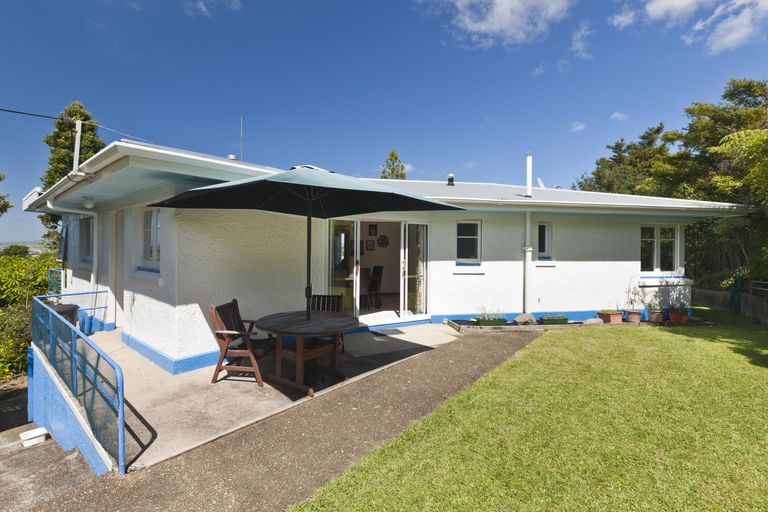 Photo of property in 31 Punga Grove Avenue, Riverside, Whangarei, 0112