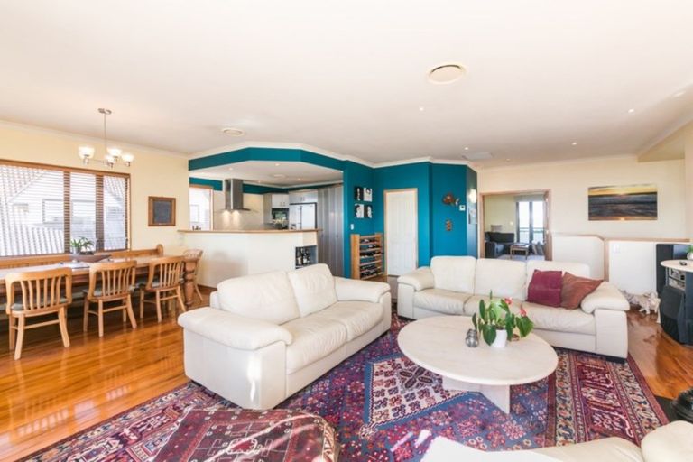 Photo of property in 15 Charles Street, Westshore, Napier, 4110