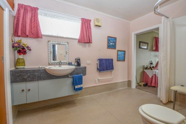 Photo of property in 13 Barrett Place, Carterton, 5713