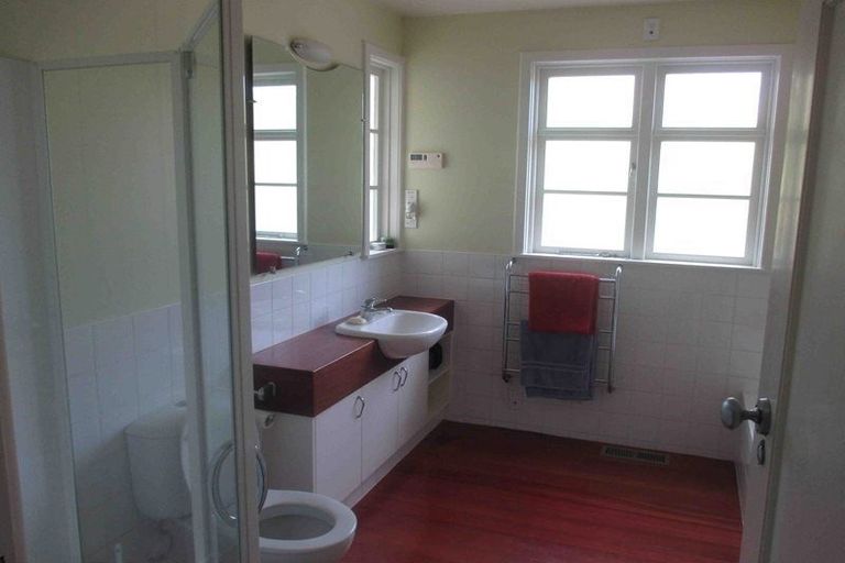 Photo of property in 7 Lucknow Terrace, Khandallah, Wellington, 6035