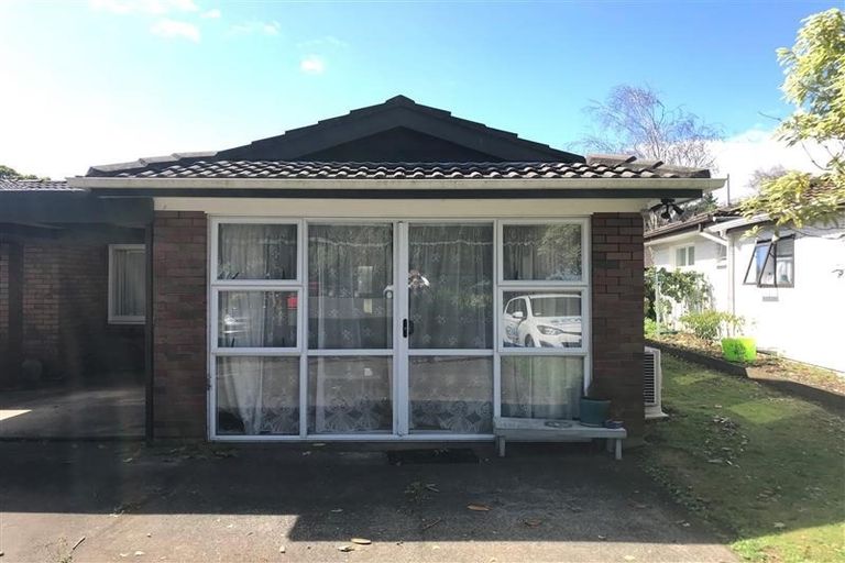 Photo of property in 6 Isola Place, Manukau, Auckland, 2025