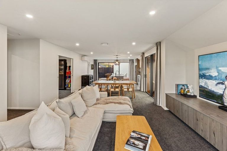 Photo of property in 27 Eminence Drive, Northwood, Christchurch, 8051