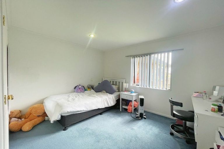 Photo of property in 10 Basra Drive, Henderson, Auckland, 0612