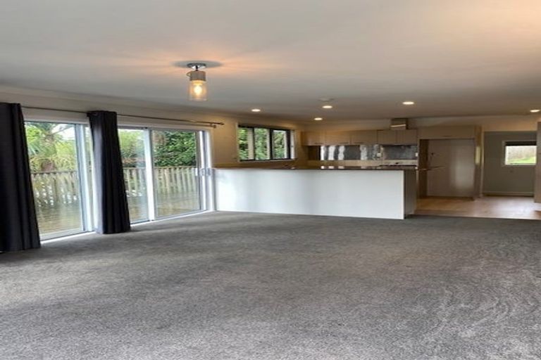 Photo of property in 26 Cedar Terrace, Stanmore Bay, Whangaparaoa, 0932