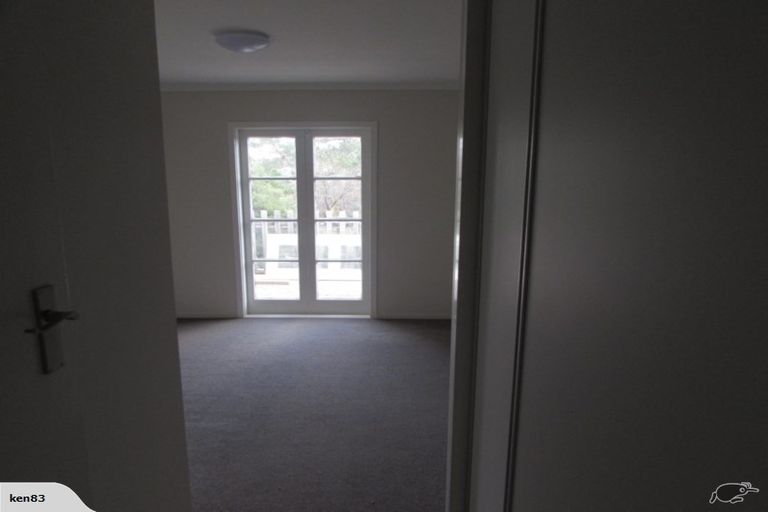 Photo of property in 52 Tinopai Road, Titirangi, Auckland, 0604