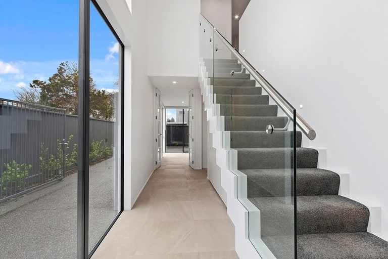 Photo of property in 39 Clissold Street, Merivale, Christchurch, 8014