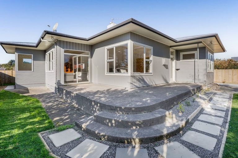 Photo of property in 39 Maire Street, Inglewood, 4330