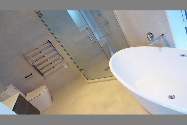 Photo of property in 28 Nephrite Lane, Henderson, Auckland, 0610