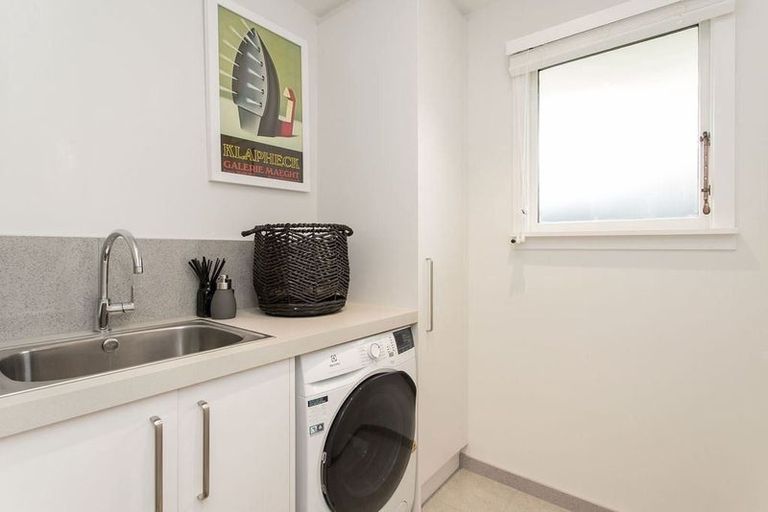 Photo of property in 1/46 Thornycroft Street, Fendalton, Christchurch, 8052