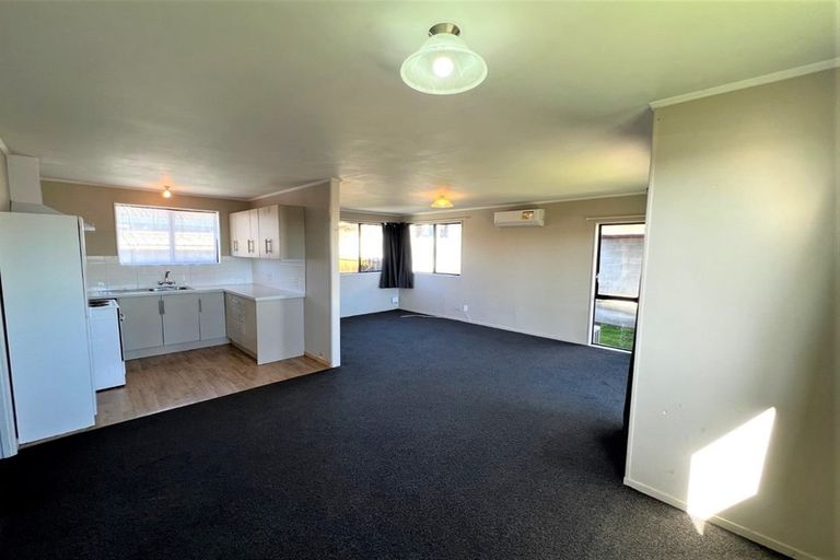 Photo of property in 4/1 Rebecca Rise, Weymouth, Auckland, 2103