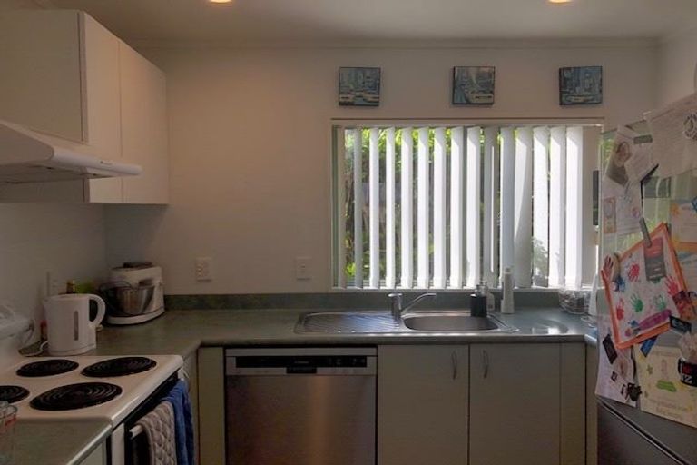 Photo of property in 7/193 Eskdale Road, Birkenhead, Auckland, 0626