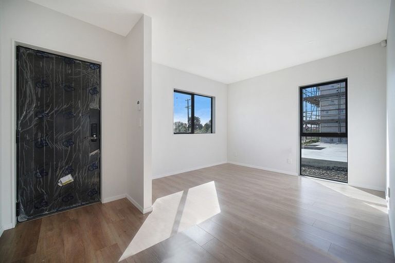 Photo of property in 141 Grove Road, Papakura, 2110