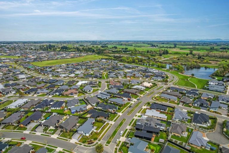 Photo of property in 11 Wakeman Way, Kaiapoi, 7630