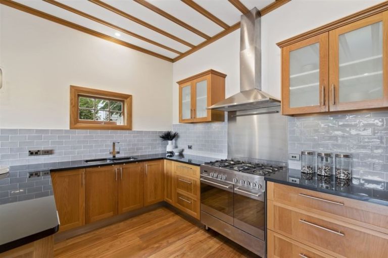 Photo of property in 13 Grahame Street, Devonport, Auckland, 0624