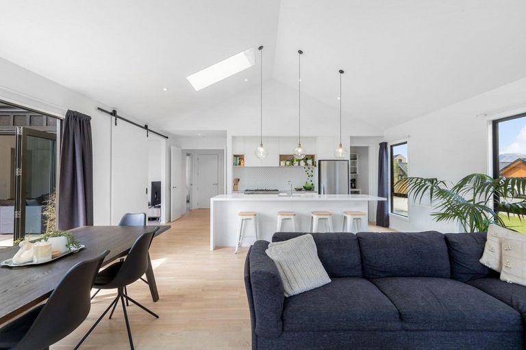 Photo of property in 4 Polperro Court, Jacks Point, Queenstown, 9371