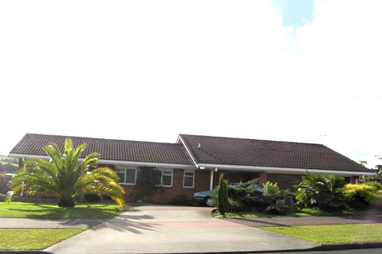 Photo of property in 90 Charles Prevost Drive, The Gardens, Auckland, 2105