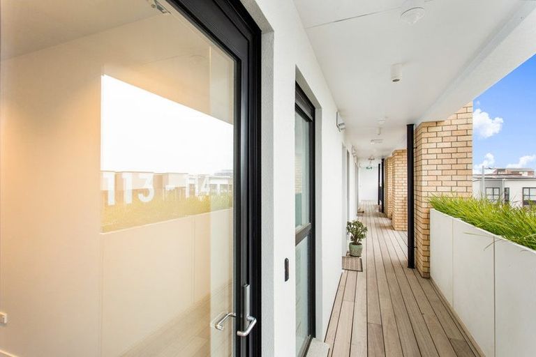 Photo of property in 114/81 Mapou Road, Hobsonville, Auckland, 0616