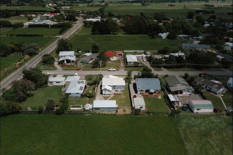 Photo of property in 6 Tawa Street, Tokomaru, Palmerston North, 4474