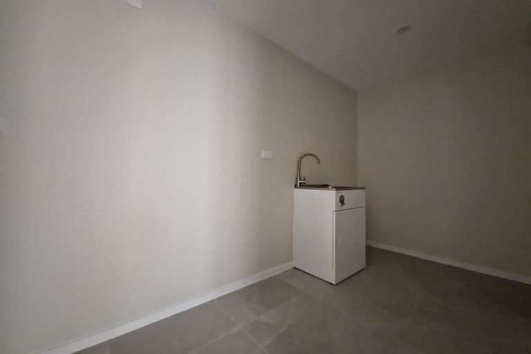 Photo of property in 4d Deep Creek Road, Torbay, Auckland, 0630