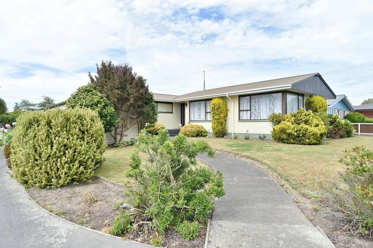 Photo of property in 10 Fairford Street, Bishopdale, Christchurch, 8053