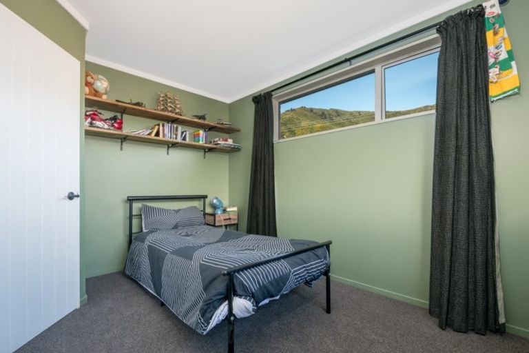 Photo of property in 289 Waikawa Road, Waikawa, Picton, 7220