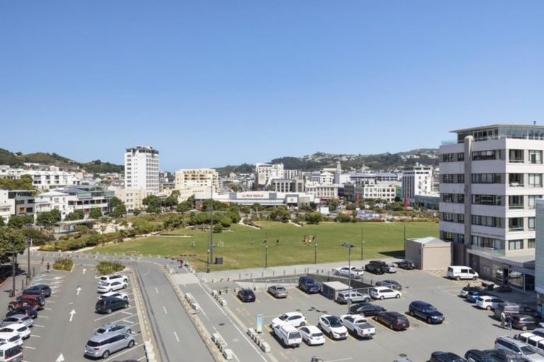 Photo of property in Clyde Quay Wharf, 5/8a Clyde Quay Wharf, Te Aro, Wellington, 6011