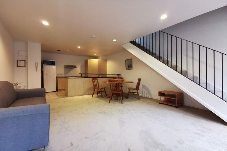 Photo of property in Mendosa Terraces Apartments, 12/9 Ebor Street, Te Aro, Wellington, 6011