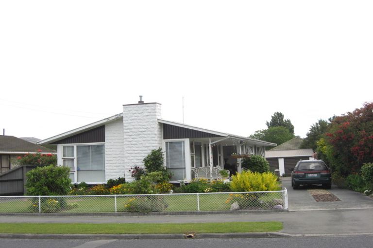 Photo of property in 33 Compton Street, Woolston, Christchurch, 8062