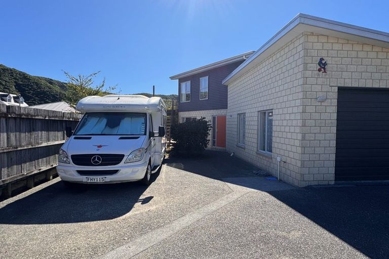 Photo of property in 255 Waikawa Road, Waikawa, Picton, 7220