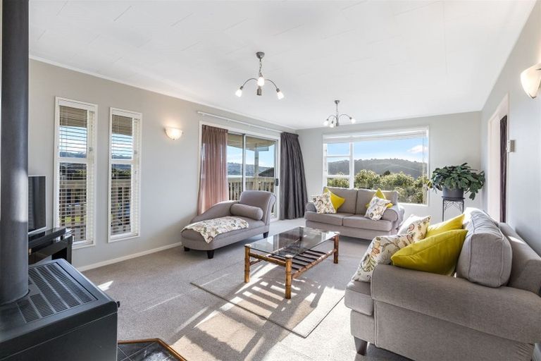 Photo of property in 6 Langwell Place, Papakowhai, Porirua, 5024