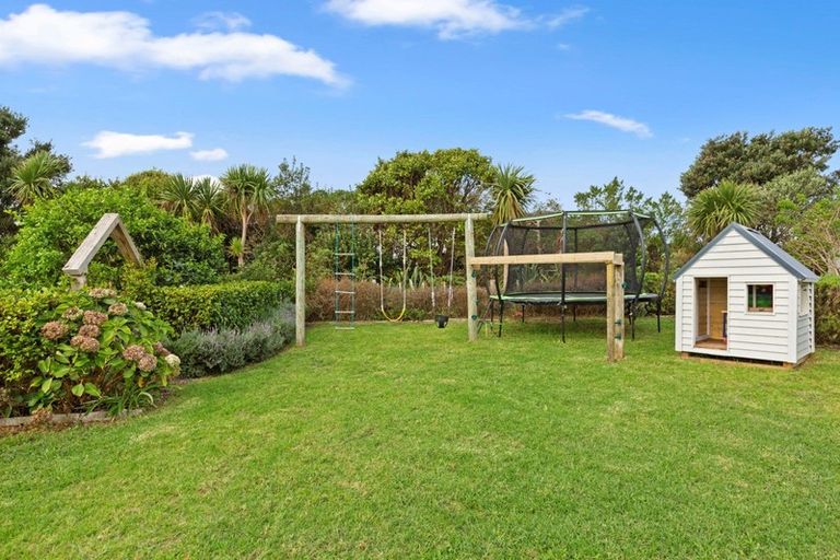 Photo of property in 335 Wainui Road, Raglan, 3297
