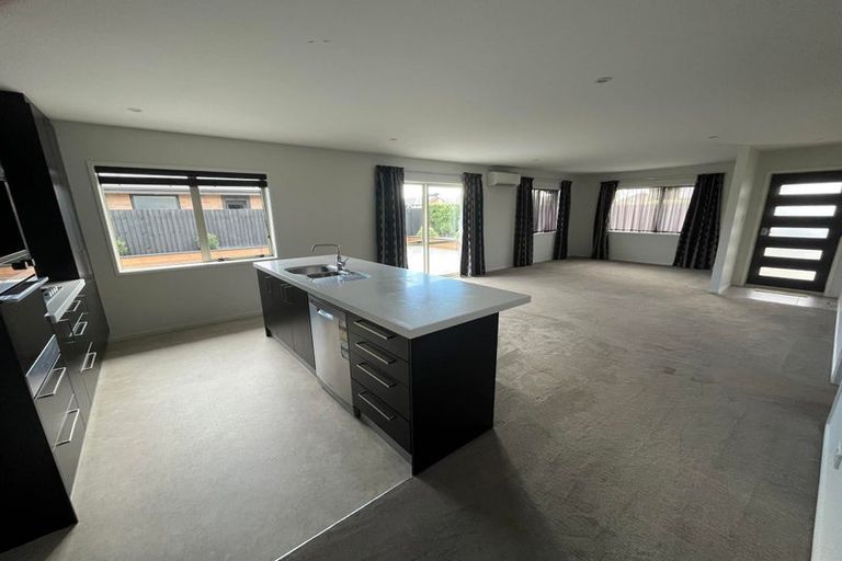 Photo of property in 301 Halswell Junction Road, Halswell, Christchurch, 8025