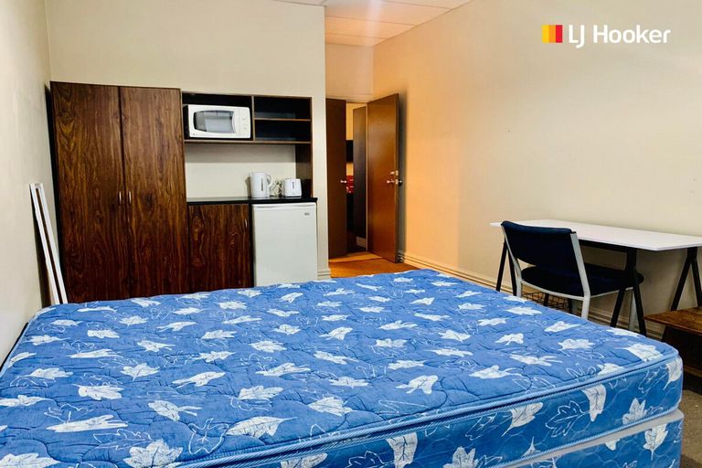 Photo of property in 5 Anzac Avenue, Dunedin Central, Dunedin, 9016