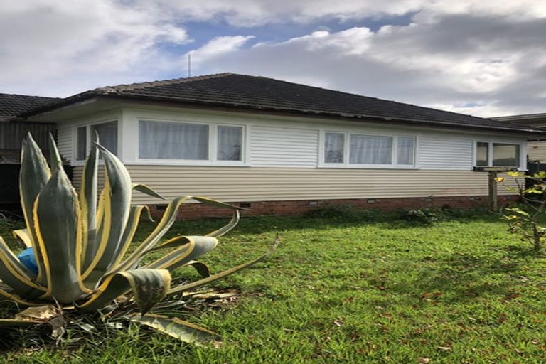 Photo of property in 3/98 Kenderdine Road, Papatoetoe, Auckland, 2025