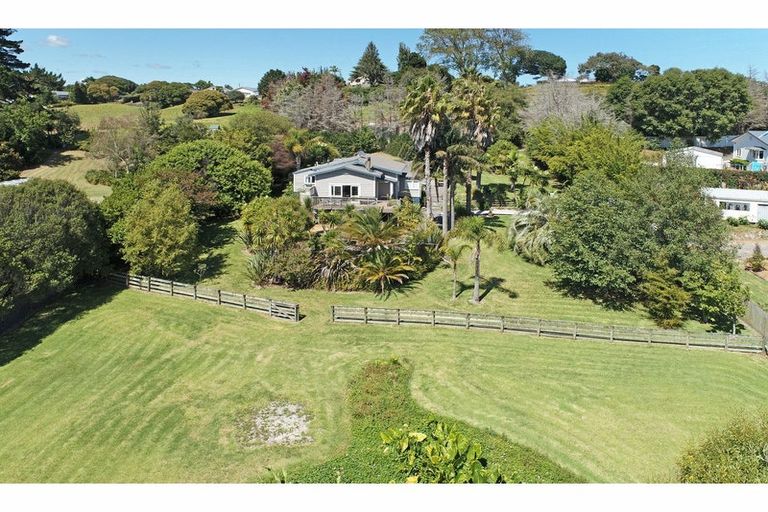 Photo of property in 44 Victoria Avenue, Waiuku, 2123