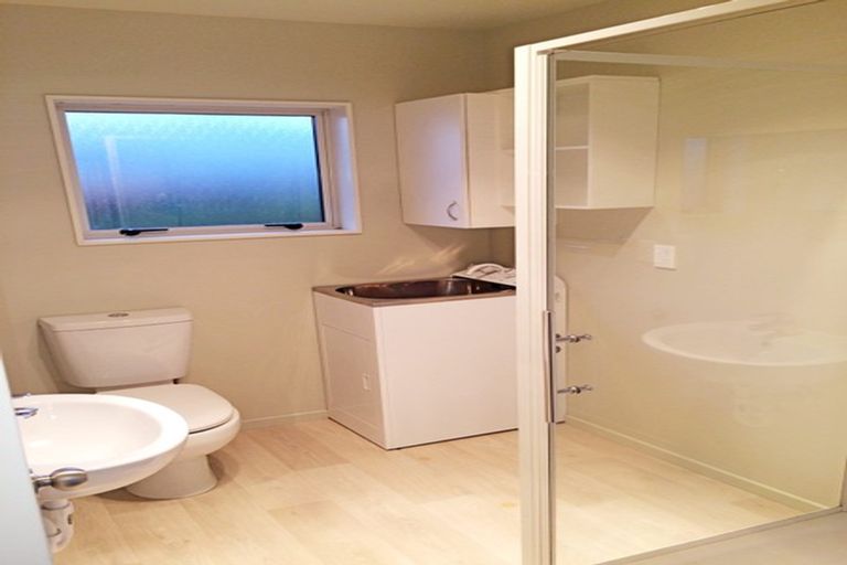 Photo of property in 70c Mathesons Road, Phillipstown, Christchurch, 8011