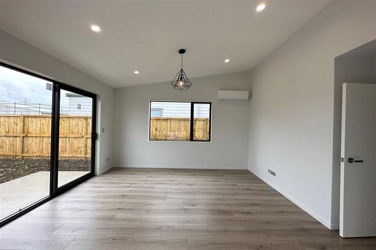 Photo of property in 13 Clayden Shuttleworth Street, Papakura, 2110
