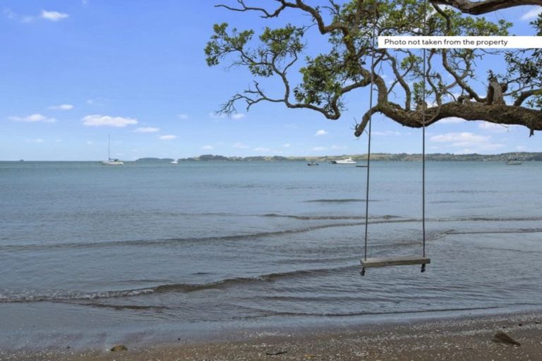 Photo of property in 6 Buckleton Road, Tawharanui Peninsula, Matakana, 0986