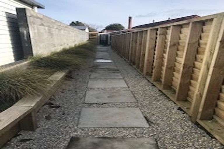 Photo of property in 16 Ropiha Street, Fitzroy, New Plymouth, 4312