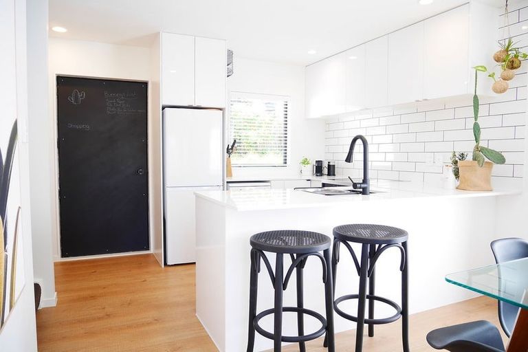 Photo of property in 42 Park Avenue, Papatoetoe, Auckland, 2025