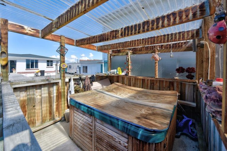 Photo of property in 29 Robertson Street, Gore, 9710