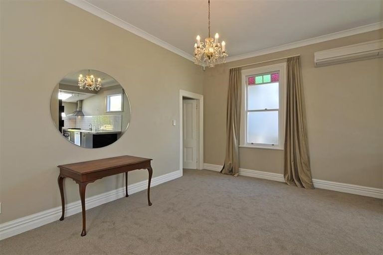 Photo of property in 61 Te Wharepouri Street, Berhampore, Wellington, 6023