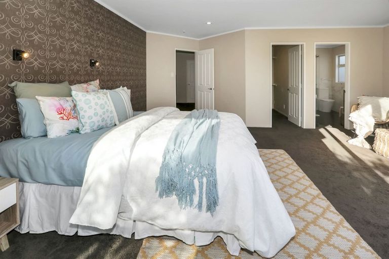 Photo of property in 2 Inlet Waters, Whitby, Porirua, 5024