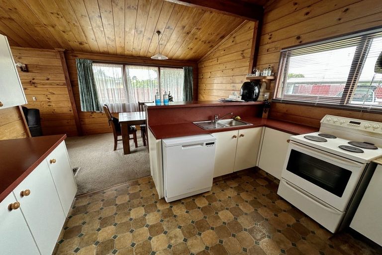 Photo of property in 12 Weka Place, Tokoroa, 3420