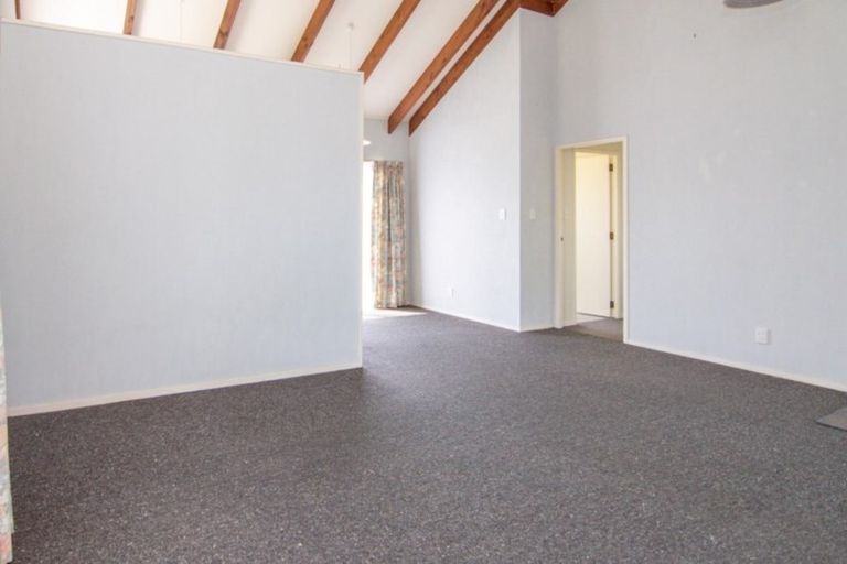Photo of property in 14 Tawa Street, Tokomaru, Palmerston North, 4474
