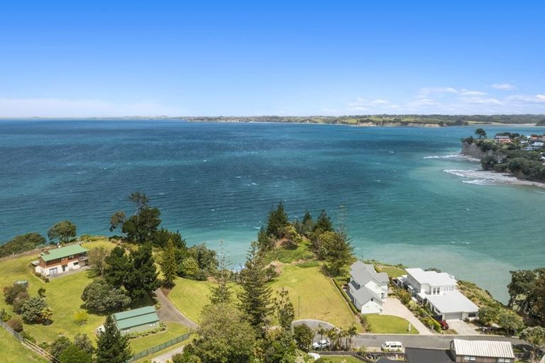 Photo of property in 4 East Point, Manly, Whangaparaoa, 0930