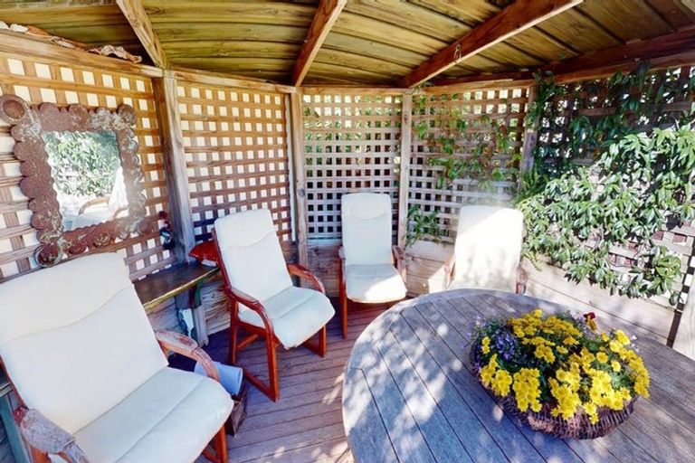 Photo of property in 37 Tyndall Street, Waiwhetu, Lower Hutt, 5010